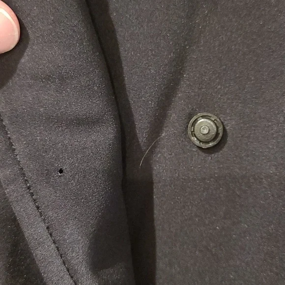 Lululemon Jacket. Size 8 - Picture 4 of 9